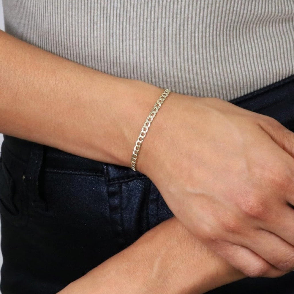 Chic and Light, Flat Curb Bracelet (Unisex)